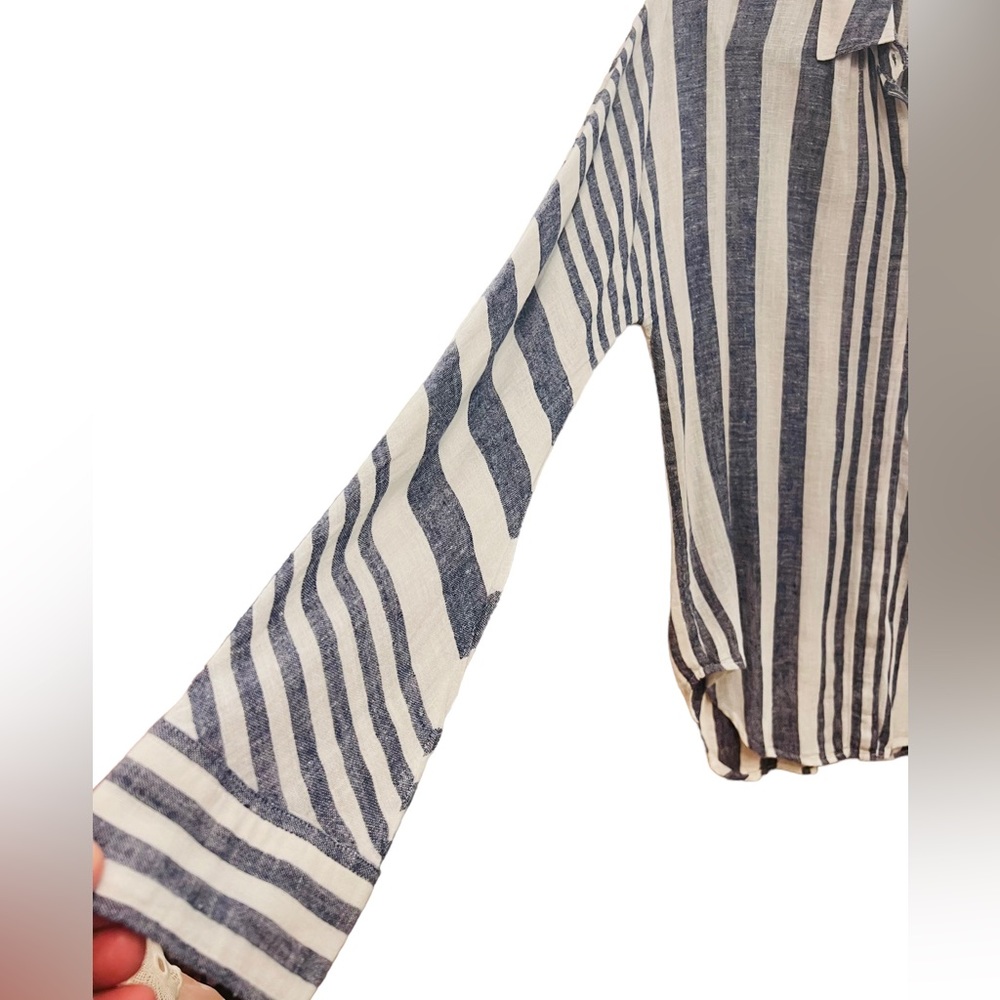 Rails Alyssa Bay Stripe Top Buttons Down Linen Sh… - image 5